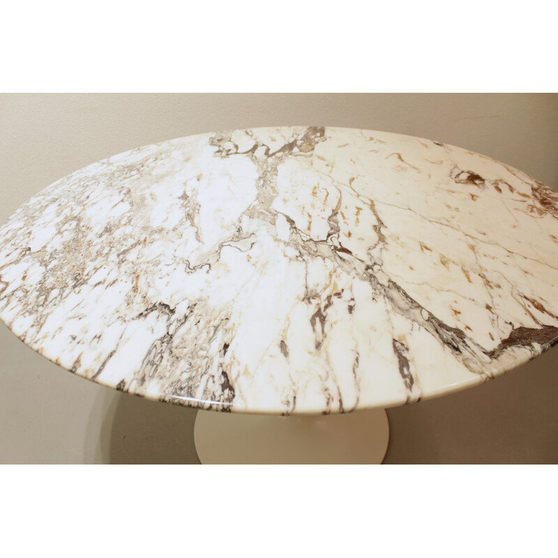 Marble Table by Eero Saarinen Knoll - 1965