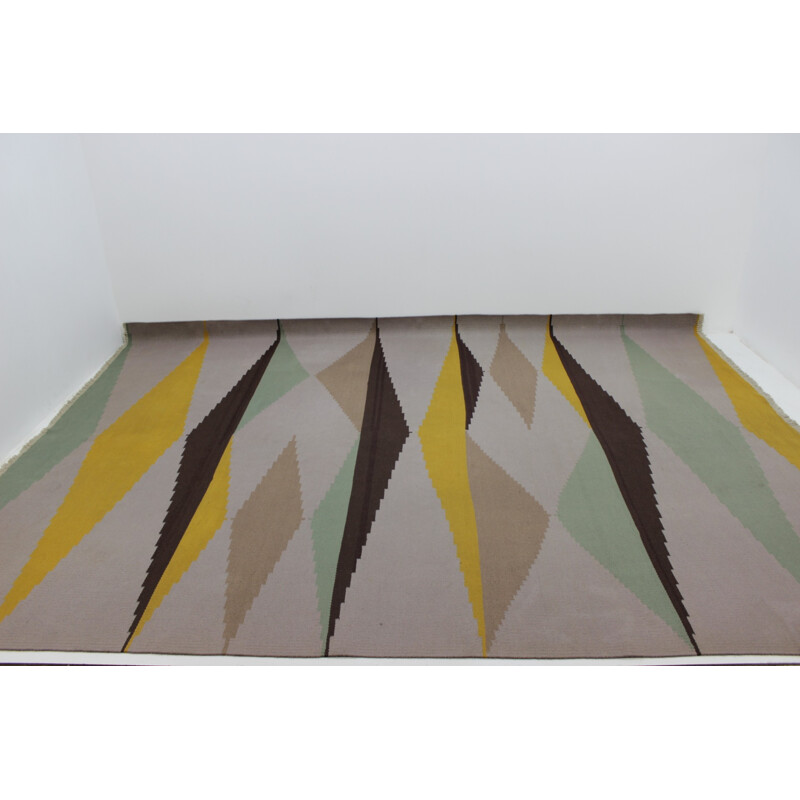 Grand tapis Kilim géométrique moderniste par A.Kybal - 1960