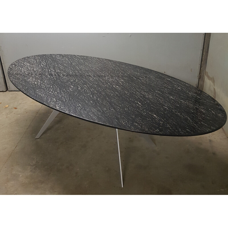 Vintage Ovale table in black marble with silver gray veining - 1980s