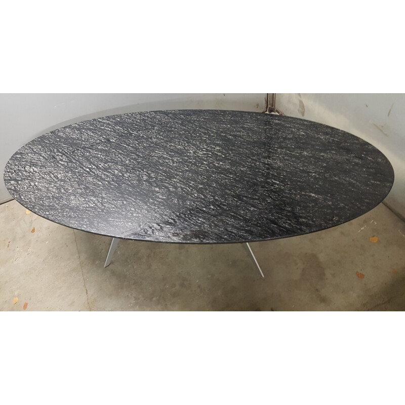 Vintage Ovale table in black marble with silver gray veining - 1980s