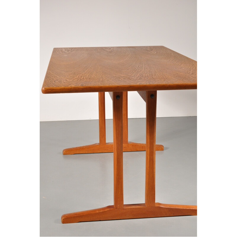 Scandinavian “Shaker” dining table by Borge MORGENSEN - 1960s