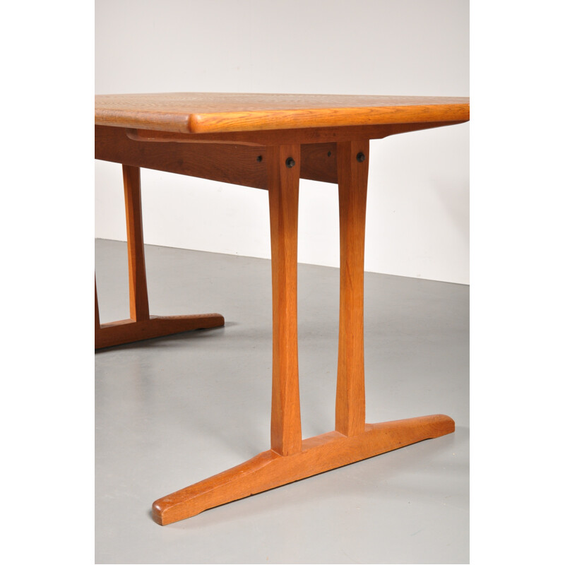 Scandinavian “Shaker” dining table by Borge MORGENSEN - 1960s