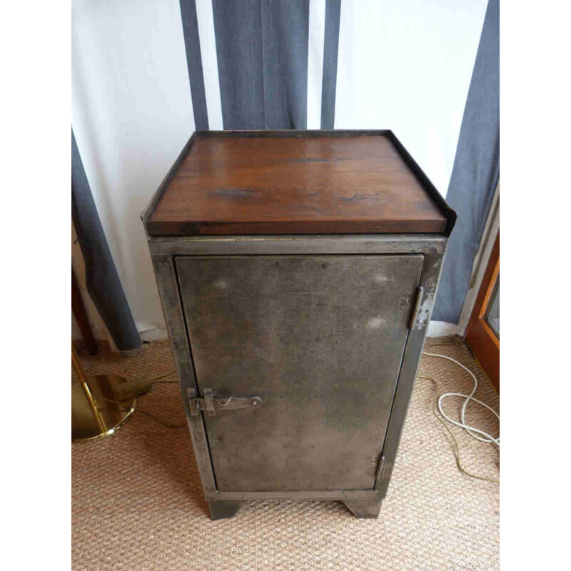 Vintage Industrial side cabinet - 1950s