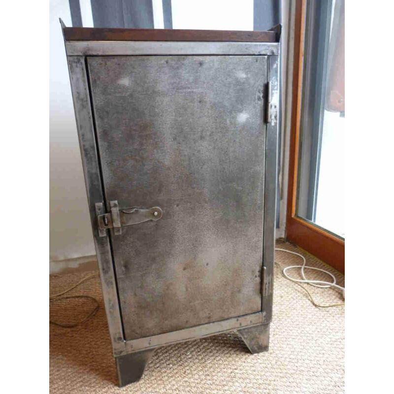 Vintage Industrial side cabinet - 1950s