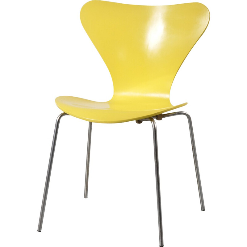 Yellow Butterfly chair by Arne JACOBSEN - 1970s