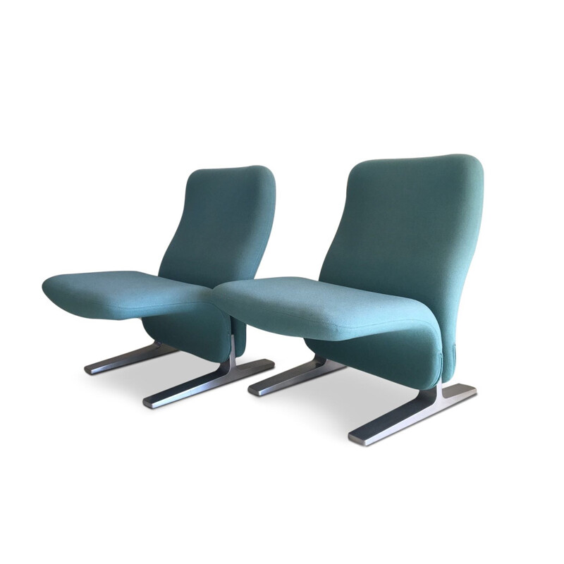 Pair of "Concorde" Lounge Chairs by Pierre Paulin  for Artifort - 1960s