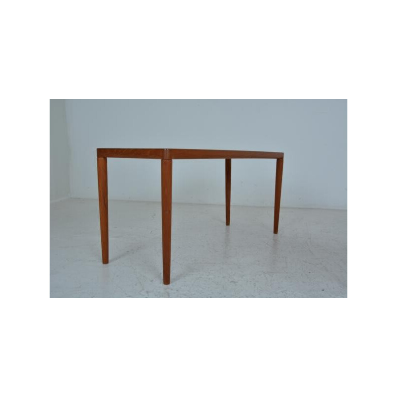 Scandinavian teak nesting tables - 1960s