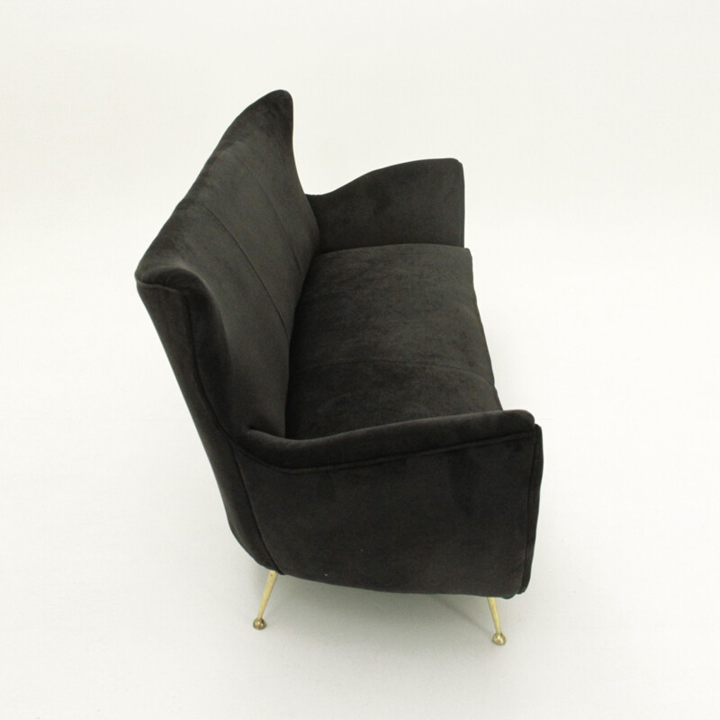 Italian 3-Seater black velvet sofa with brass legs - 1950s