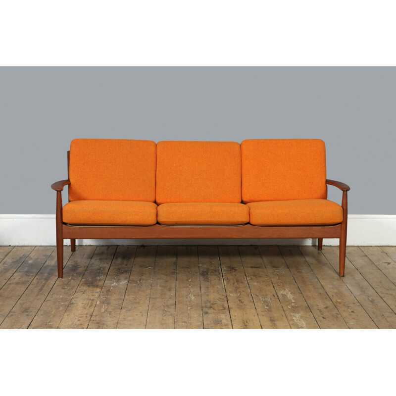 Vintage Model 118 Sofa by Grete Jalk for France & Son - 1960s