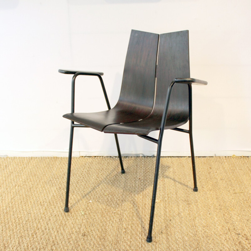 Suite de 2 fauteuils en métal et acajou par Hans Bellman - 1955