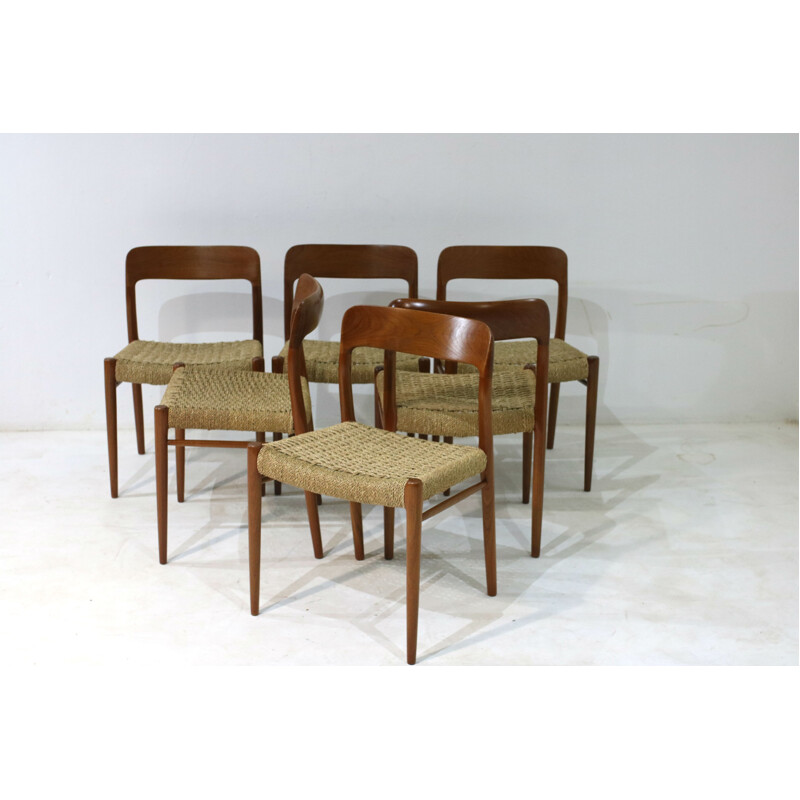 Suite de 6 Chaises à repas vintage par Niels O. Møller - 1950