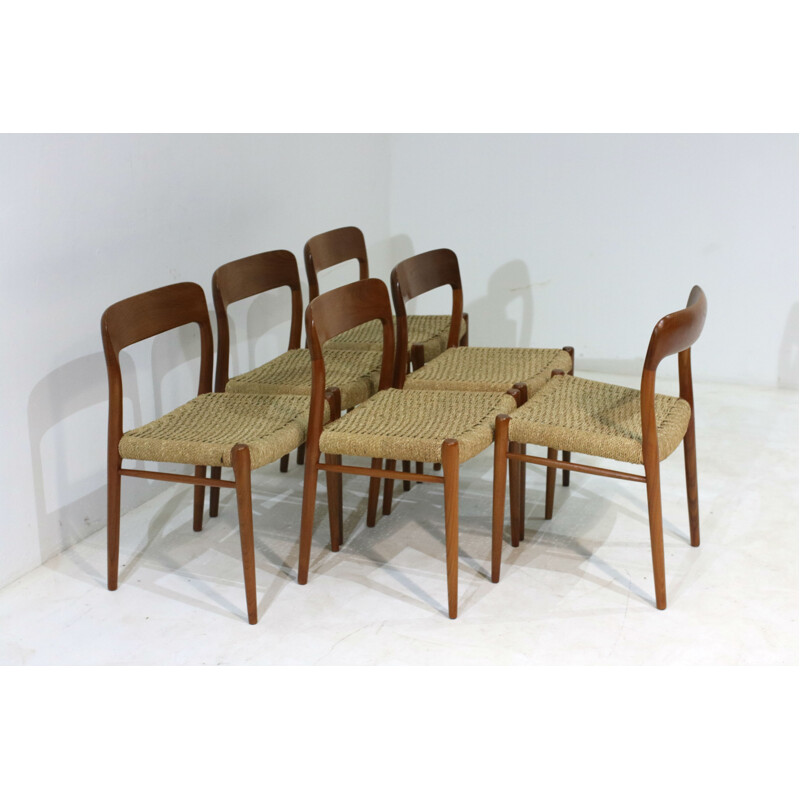 Set of 6 vintage Dining Chairs by Niels O. Møller - 1950s