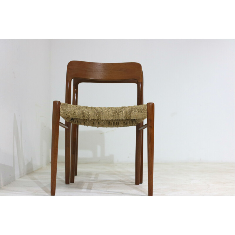 Set of 6 vintage Dining Chairs by Niels O. Møller - 1950s