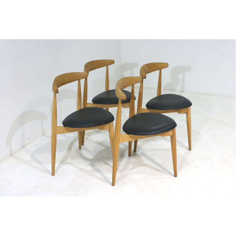 Set of 4 black dining chairs by Hans J. Wegner for Fritz Hansen - 1950s