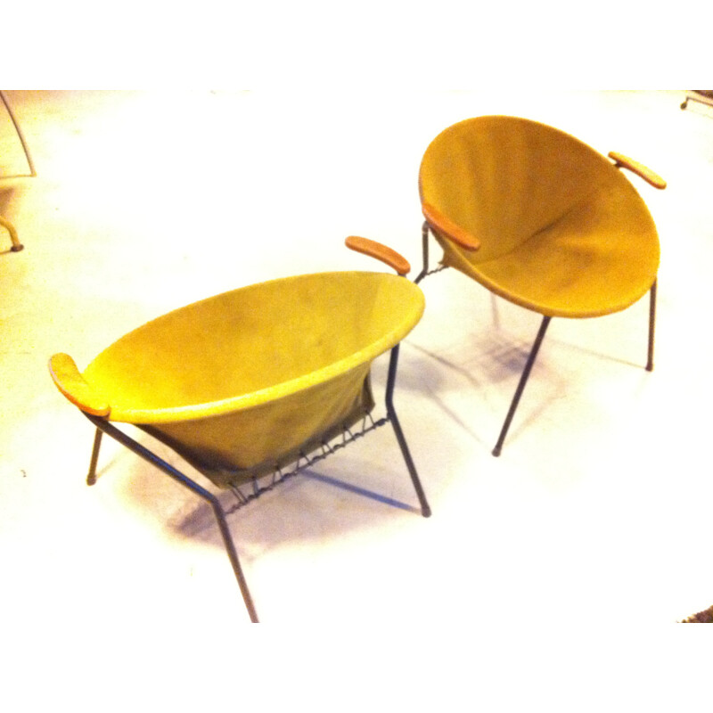 Paire de fauteuils "Balloon" en daim et métal, Hans OLSEN - années 50
