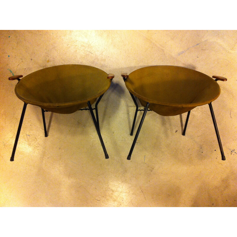 Pair of "Balloon" armchair in suede and metal, Hans OLSEN - 1950s