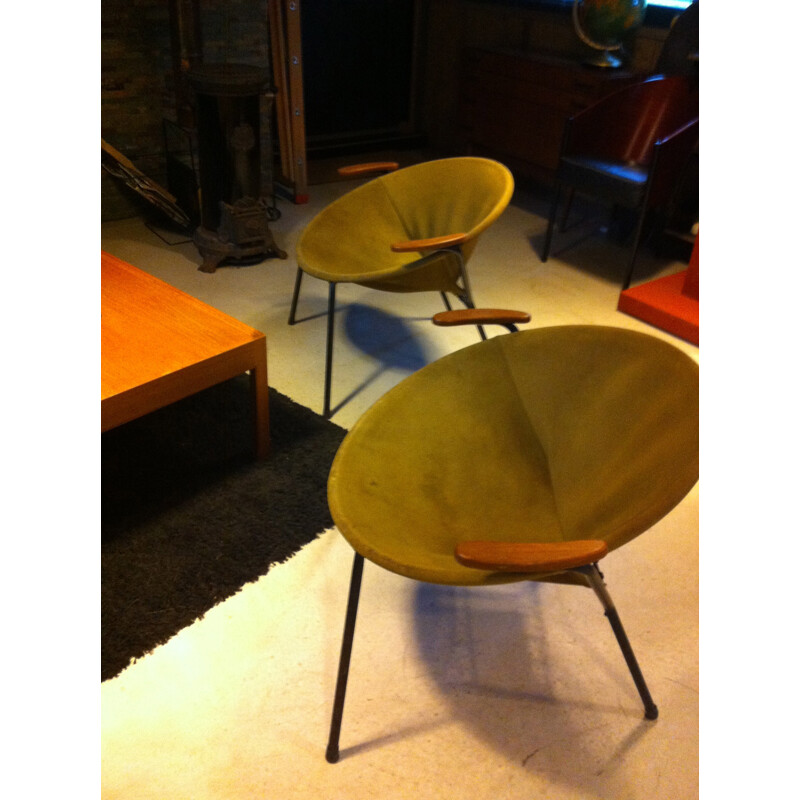 Pair of "Balloon" armchair in suede and metal, Hans OLSEN - 1950s