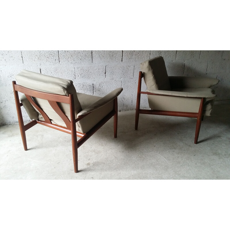 Pair of Scandinavian Mid-century Design Armchairs and footstool by Grete Jalk for France and Son - 1950s