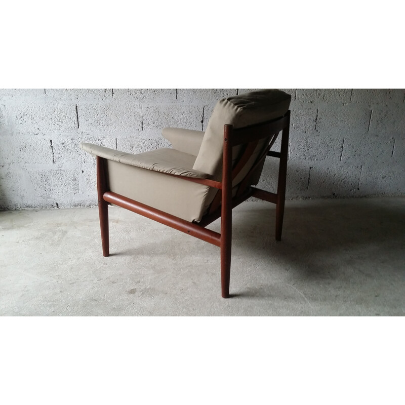 Pair of Scandinavian Mid-century Design Armchairs and footstool by Grete Jalk for France and Son - 1950s