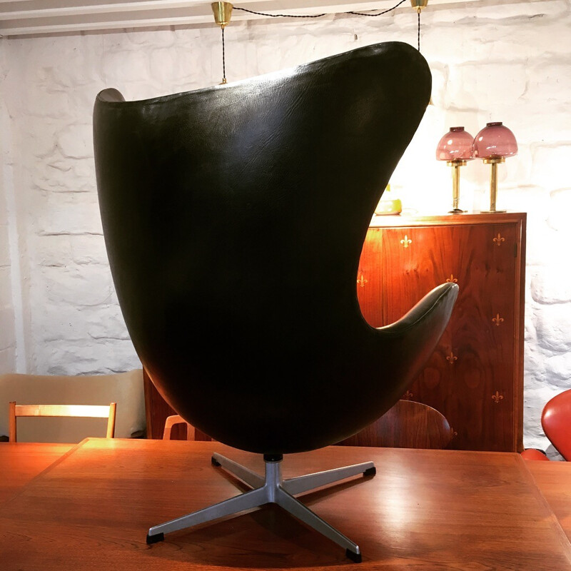 Vintage Egg Chair by Jacobsen Arne for Fritz Hansen - 1960s