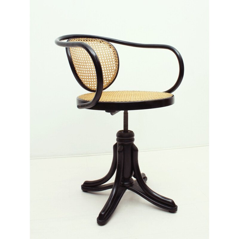 Polish Bentwood & Handwoven Rattan Swivel Chair, Model 5501 by Gebrüder Thonet for ZPM Radomsko - 1880s