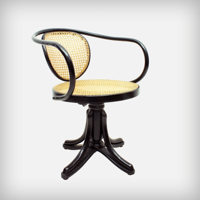 Polish Bentwood & Handwoven Rattan Swivel Chair, Model 5501 by Gebrüder Thonet for ZPM Radomsko - 1880s