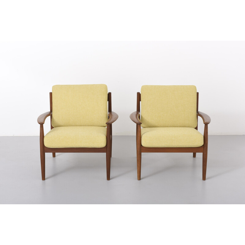 Pair of yellow armchairs in teak and fabric, Grete JALK - 1960s