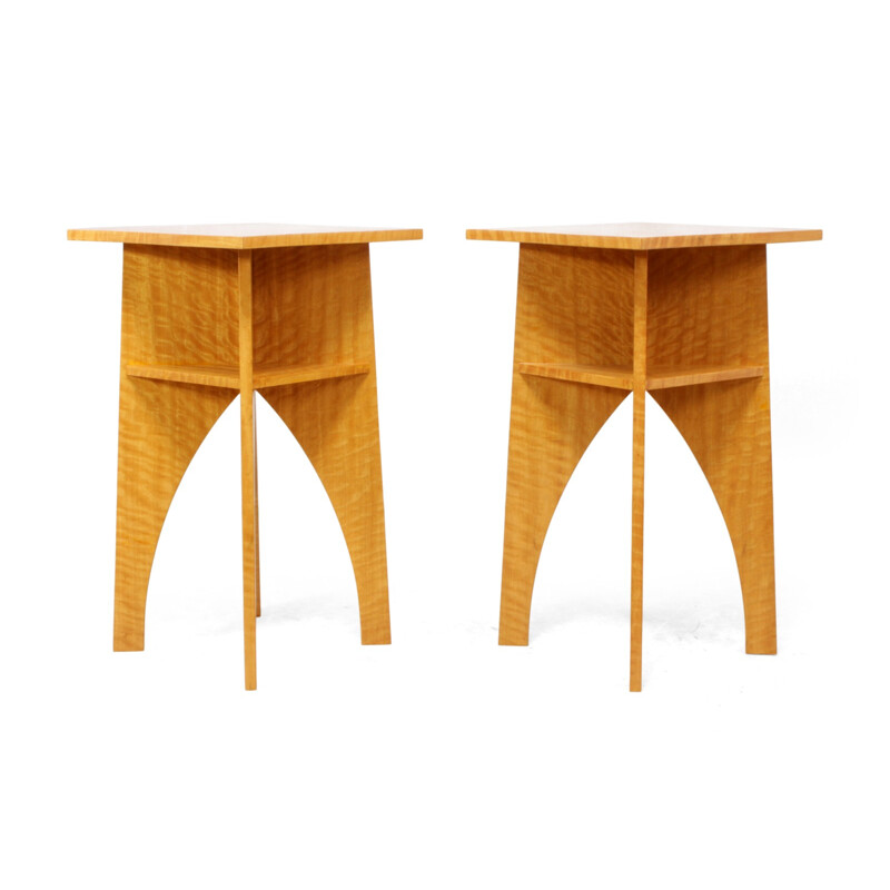 Paire de tables d'appoint en bois satiné - 1960