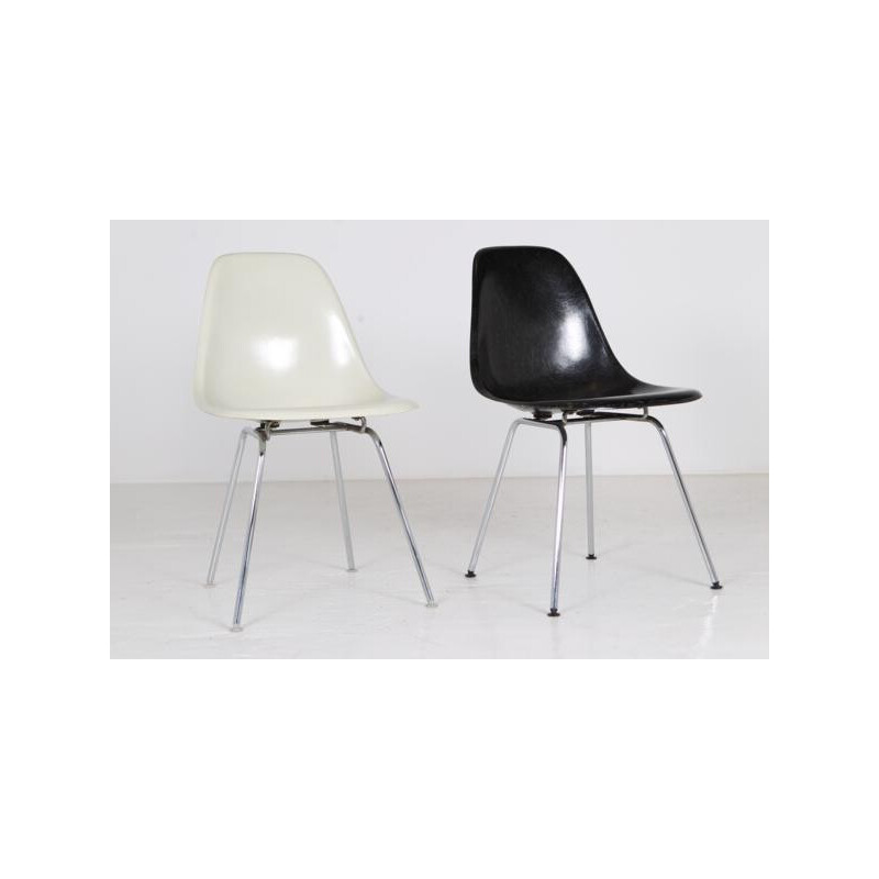 Suite of 6 Eames chairs - 1960s
