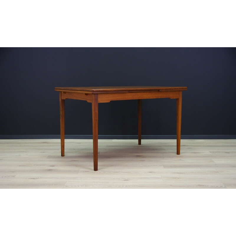 Extendable vintage dining table in teak - 1960s