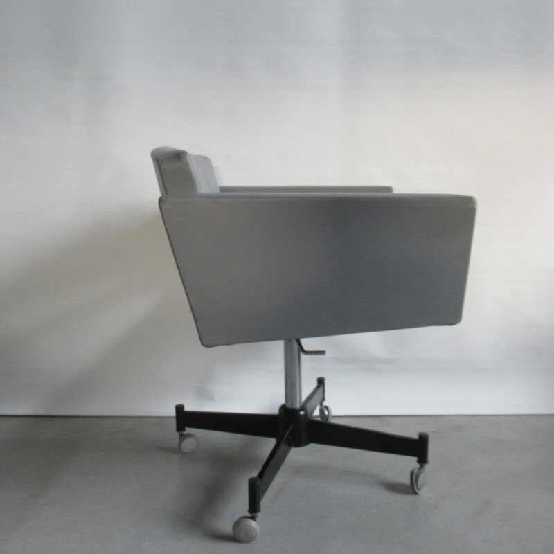 Office chair "Council" by Pierre Guariche for Meurop - 1960s