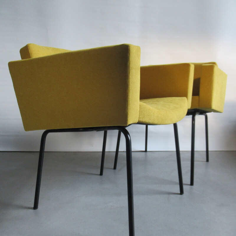 Pair of armchairs "Council" Pierre Guariche for Meurop - 1960s