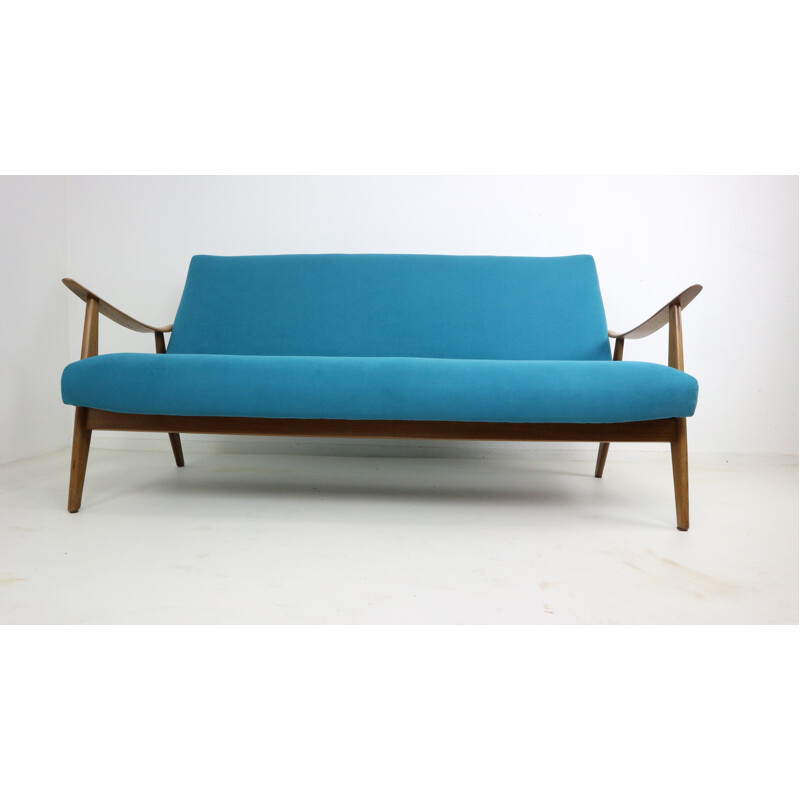 Canapé design danois en teck récemment revêtu de velours bleu - 1960