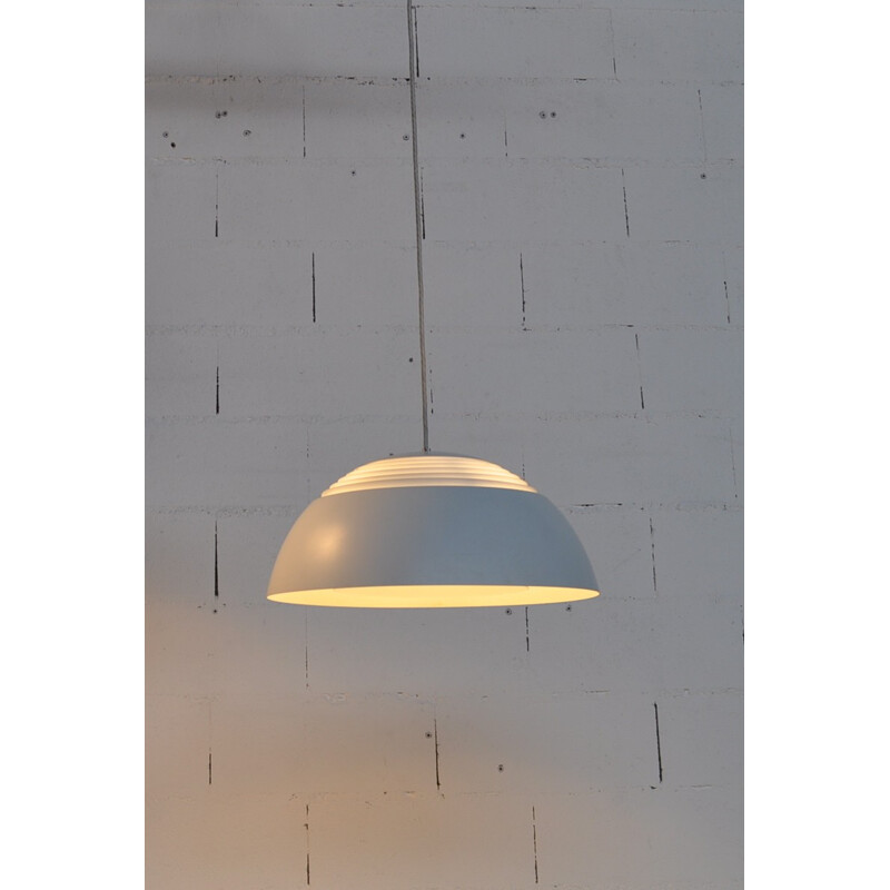 Hanging lamp "AJ  Royal" in white lacquered metal - Arne JACOBSEN - 1970s