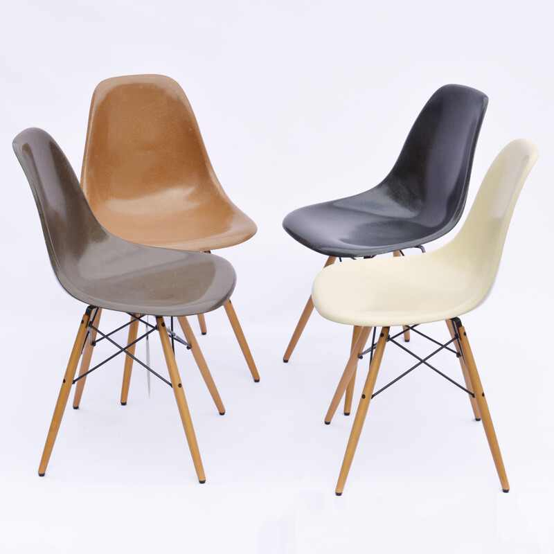 Set of 4 Herman Miller Vitra DSW dining chairs - 1960s