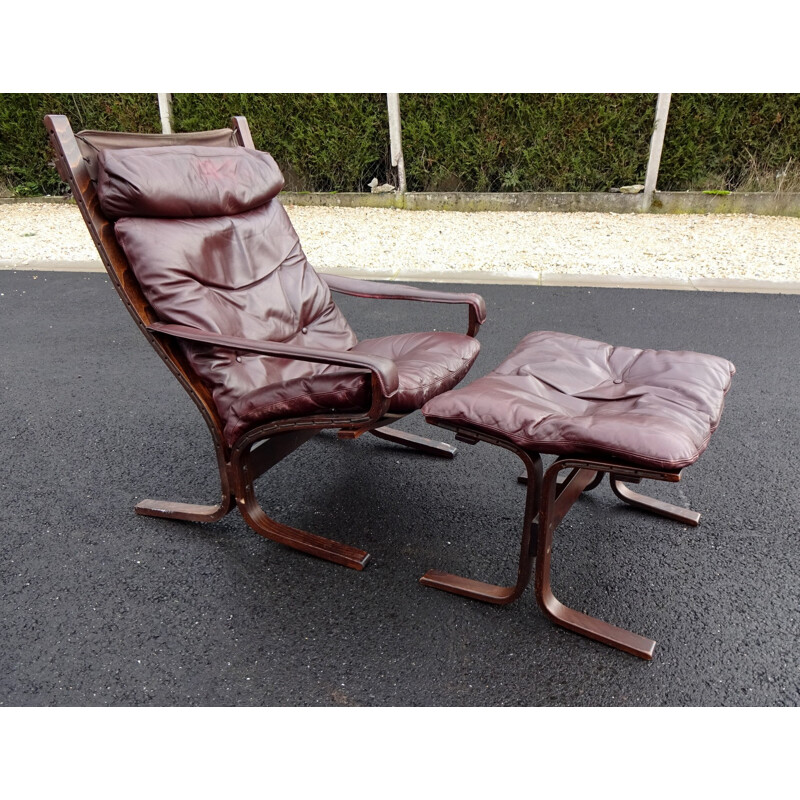 Burgundy armchair and Ottoman by Ingmar Relling - 1970s