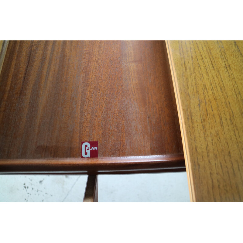 G-Plan extendable teak dining table - 1970s