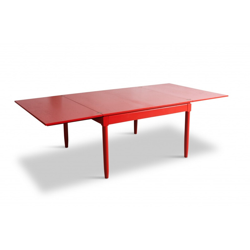 Red lacquered extendable dining table by Vico Magistretti for Cassina - 1960s