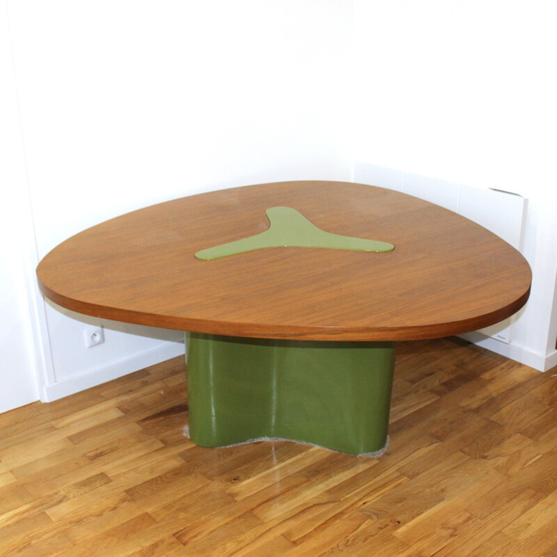 Dining table designed by India Mahdavi - 2000s