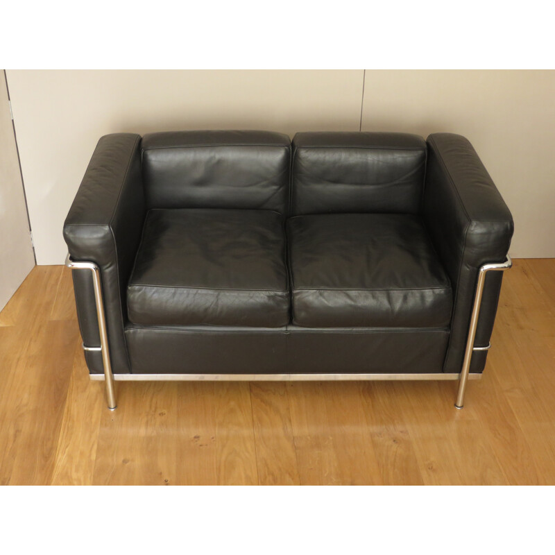 Sofa LC2 in black leather and chromed steel, LE CORBUSIER, PERRIAND et JEANNERET - 2000s