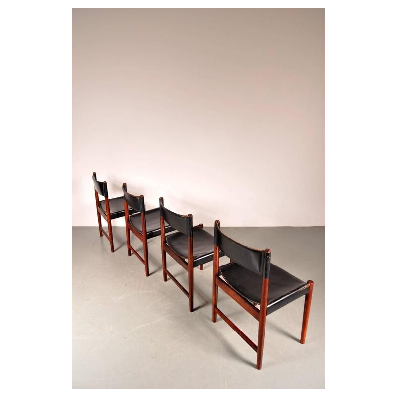 Suite de 4 chaises à repas par Arne Vodder pour Sibast - 1950