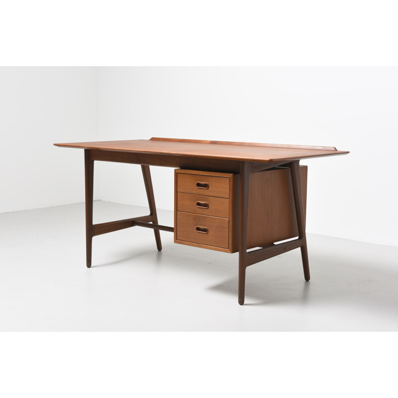 Vintage desk in teak by Arne Vodder for Vamo - 1960s