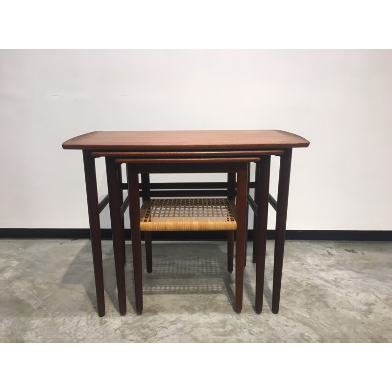 Vintage nesting tables in teak - 1960s