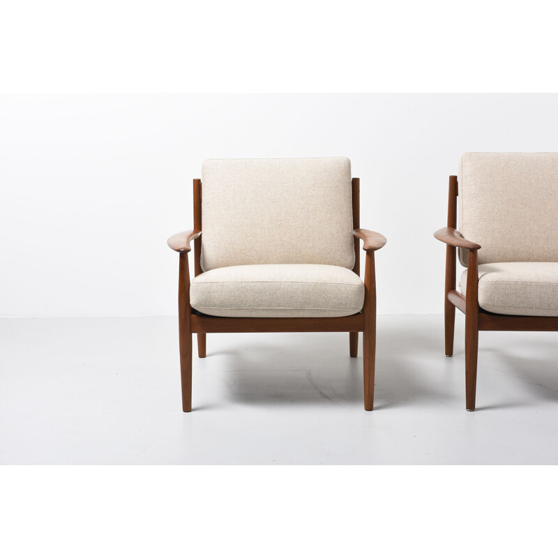 Paire de fauteuils scandinaves beiges modèle 118 de Grete Jalk pour France et Son - 1960