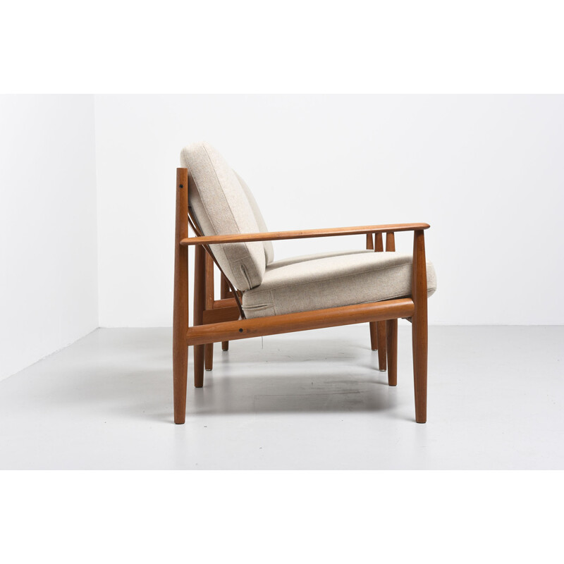 Paire de fauteuils scandinaves beiges modèle 118 de Grete Jalk pour France et Son - 1960