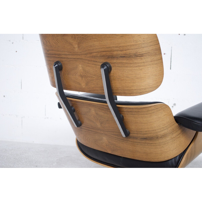 Black Lounge chair and ottoman by Charles & Ray Eames - 1990s