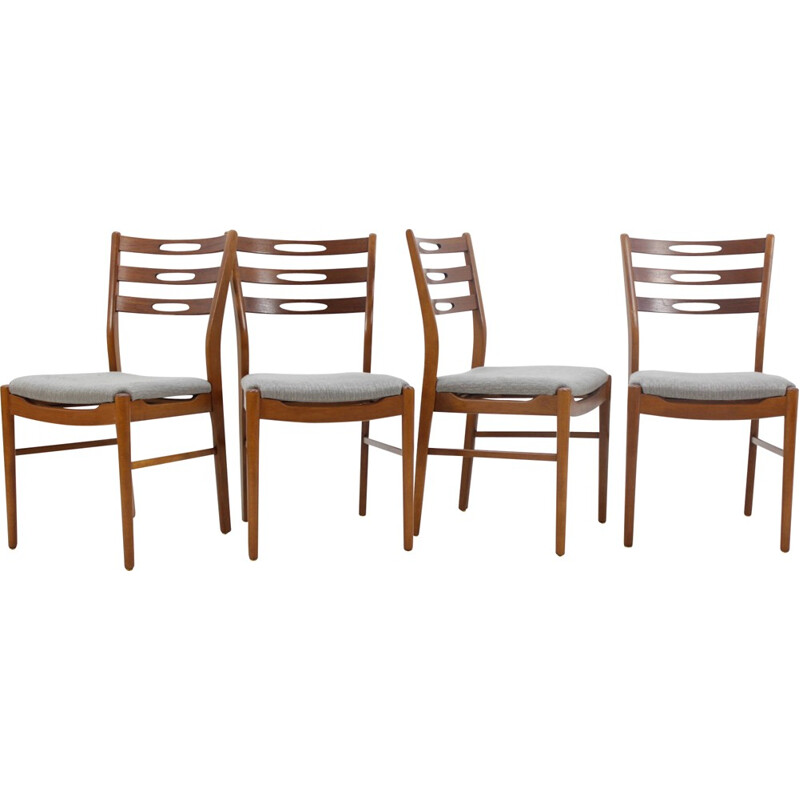 Suite de quatre chaises - teck danois