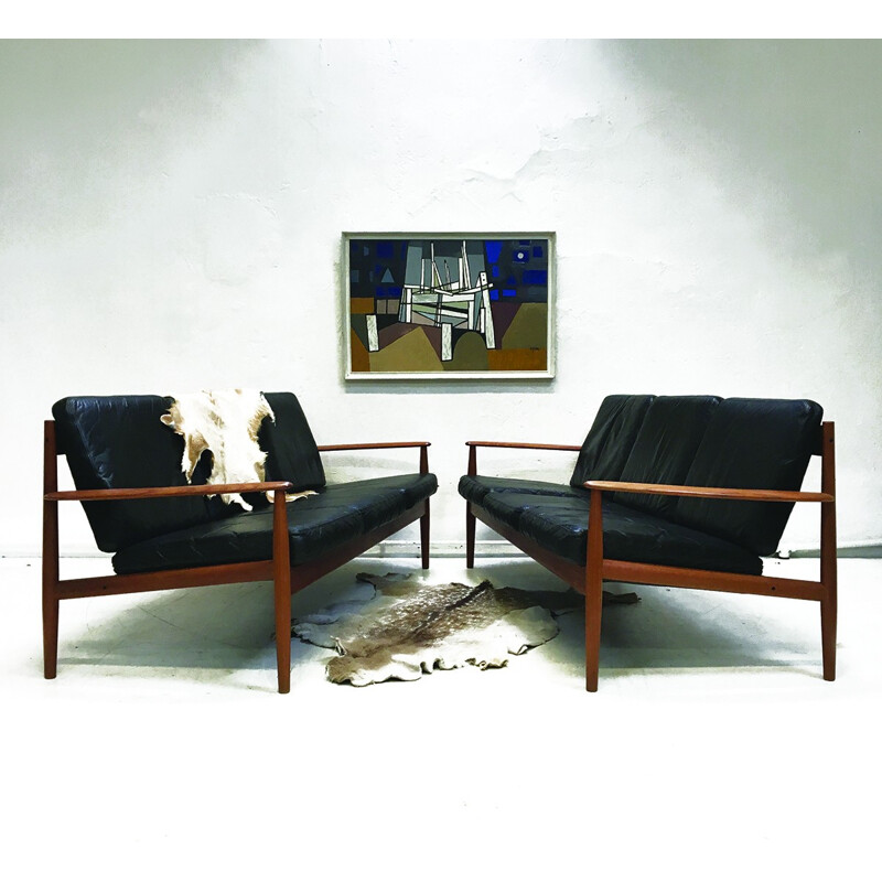 Pair of black leather sofas by Greta Jalk - 1960s 