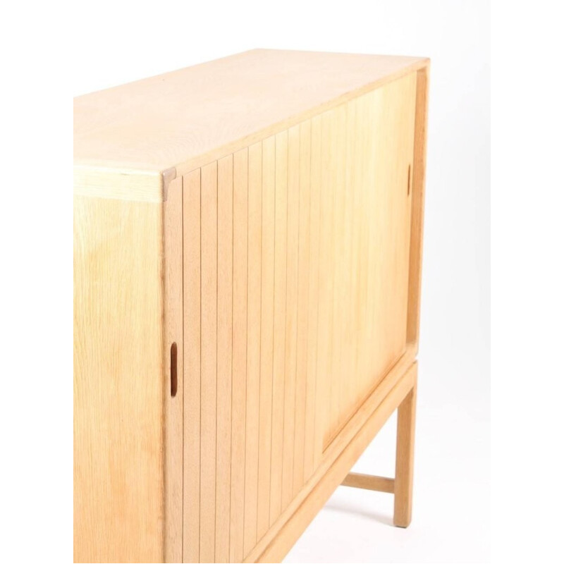 Cabinet en chêne massif par Kurt Ostervig - 1960