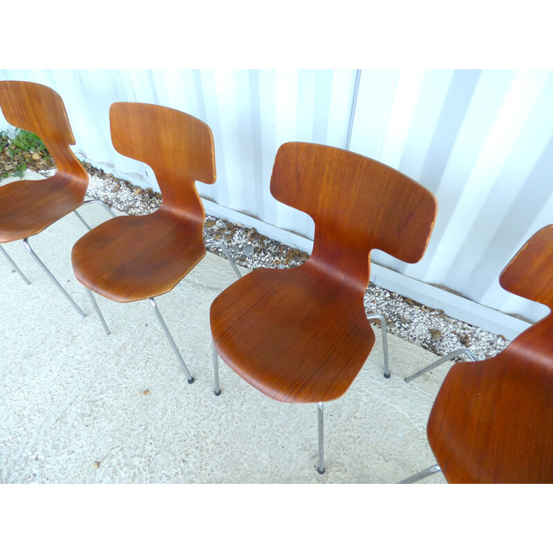 Suite de 5 chaises en teck par Arne Jacobsen pour Fritz Hansen - 1976